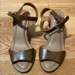 Brown Leather Women's Sandals